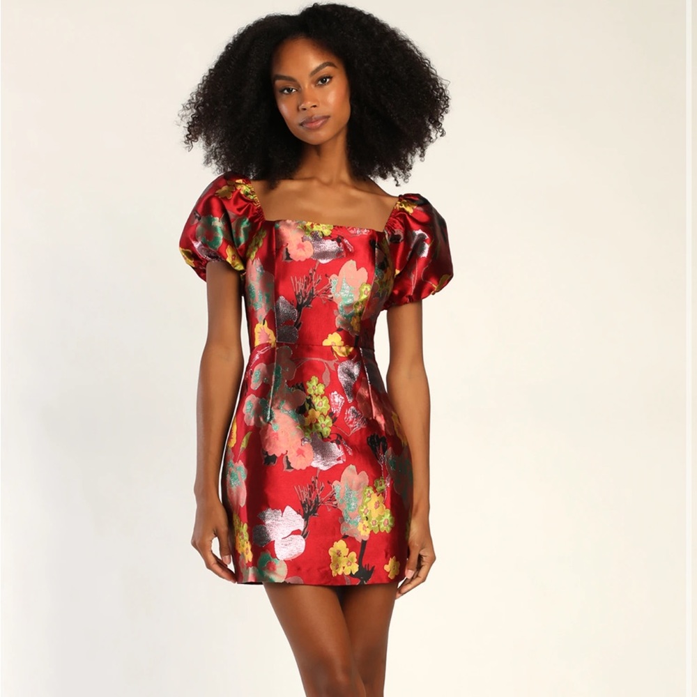 Stunning Red Multi Floral Jacquard Puff Sleeve Mini Dress, Brand New Size Small